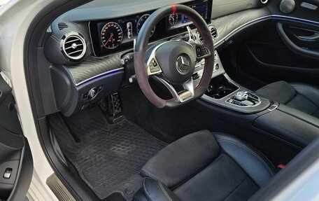 Mercedes-Benz E-Класс, 2017 год, 3 650 000 рублей, 5 фотография