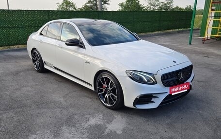 Mercedes-Benz E-Класс, 2017 год, 3 650 000 рублей, 7 фотография