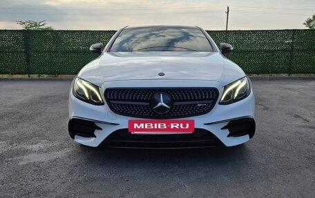Mercedes-Benz E-Класс, 2017 год, 3 650 000 рублей, 8 фотография