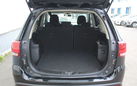 Mitsubishi Outlander III рестайлинг 3, 2022 год, 2 270 000 рублей, 9 фотография