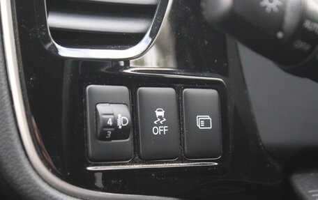 Mitsubishi Outlander III рестайлинг 3, 2022 год, 2 270 000 рублей, 25 фотография