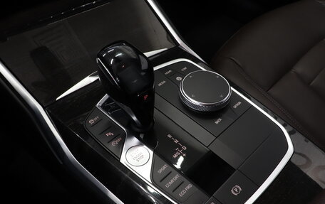 BMW 3 серия, 2019 год, 3 190 000 рублей, 21 фотография