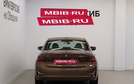 BMW 3 серия, 2019 год, 3 190 000 рублей, 4 фотография