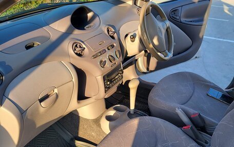 Toyota Platz, 2000 год, 360 000 рублей, 6 фотография