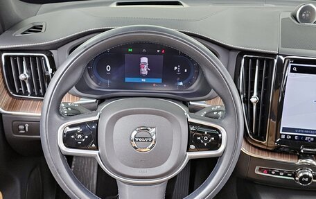Volvo XC60 II, 2021 год, 3 950 000 рублей, 8 фотография