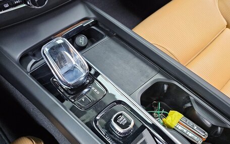 Volvo XC60 II, 2021 год, 3 950 000 рублей, 15 фотография