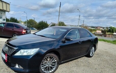 Toyota Camry, 2013 год, 1 800 000 рублей, 2 фотография