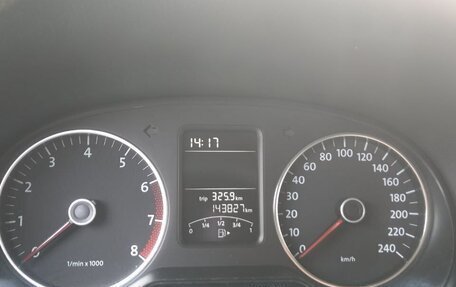 Volkswagen Polo VI (EU Market), 2011 год, 750 000 рублей, 10 фотография