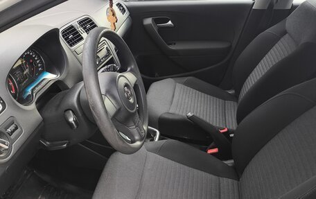Volkswagen Polo VI (EU Market), 2011 год, 750 000 рублей, 8 фотография