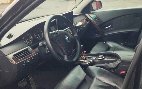 BMW 5 серия, 2006 год, 1 790 000 рублей, 11 фотография