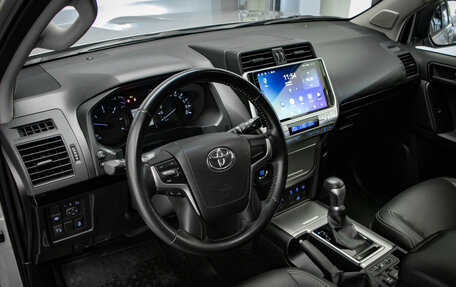 Toyota Land Cruiser Prado 150 рестайлинг 2, 2019 год, 5 397 000 рублей, 7 фотография