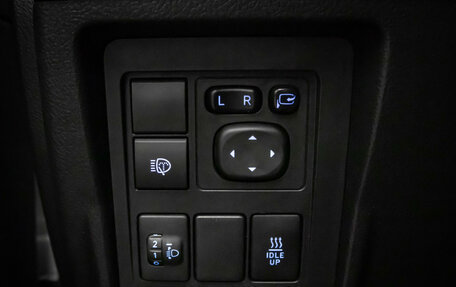 Toyota Land Cruiser Prado 150 рестайлинг 2, 2019 год, 5 397 000 рублей, 13 фотография