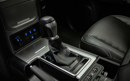 Toyota Land Cruiser Prado 150 рестайлинг 2, 2019 год, 5 397 000 рублей, 17 фотография