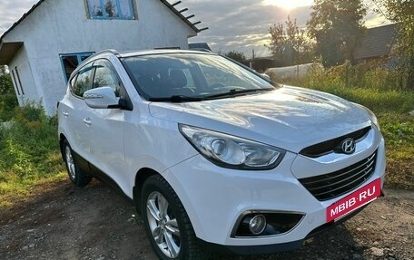 Hyundai ix35 I рестайлинг, 2011 год, 770 000 рублей, 3 фотография