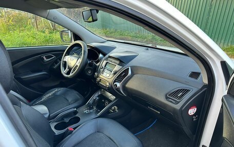 Hyundai ix35 I рестайлинг, 2011 год, 770 000 рублей, 15 фотография