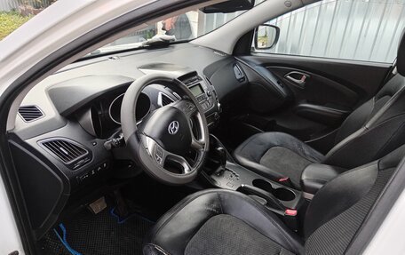 Hyundai ix35 I рестайлинг, 2011 год, 770 000 рублей, 18 фотография