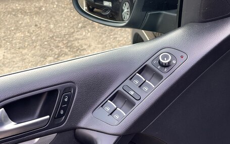Volkswagen Tiguan I, 2011 год, 1 399 000 рублей, 18 фотография