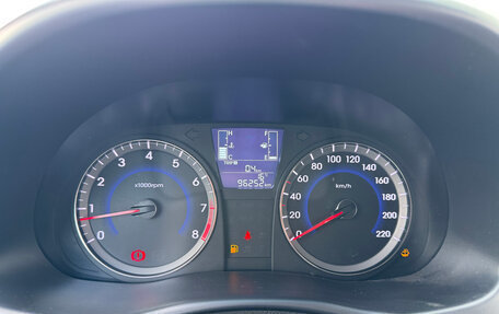 Hyundai Solaris II рестайлинг, 2016 год, 777 000 рублей, 7 фотография