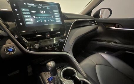 Toyota Camry, 2021 год, 3 000 000 рублей, 5 фотография