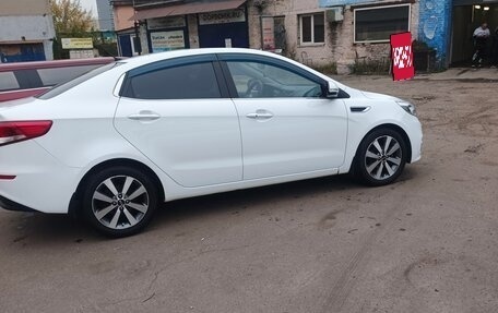 KIA Rio III рестайлинг, 2016 год, 880 000 рублей, 7 фотография