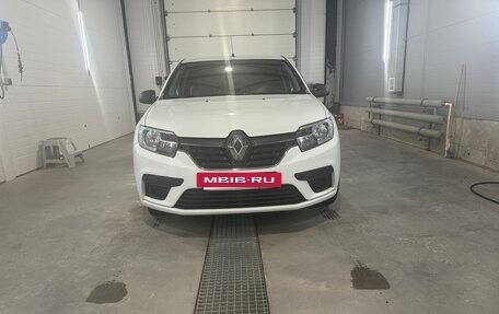 Renault Logan II, 2019 год, 980 000 рублей, 2 фотография