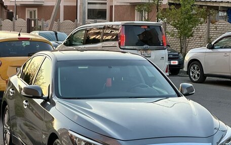 Infiniti Q50 I рестайлинг, 2018 год, 2 300 000 рублей, 1 фотография