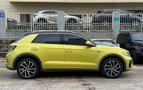 Volkswagen T-Roc I, 2023 год, 2 109 565 рублей, 6 фотография