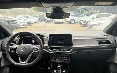Volkswagen T-Roc I, 2023 год, 2 109 565 рублей, 7 фотография