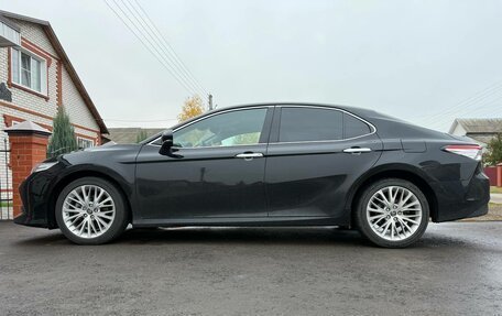 Toyota Camry, 2019 год, 2 600 000 рублей, 5 фотография