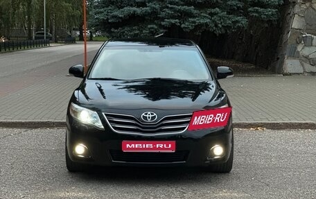 Toyota Camry, 2011 год, 1 499 000 рублей, 2 фотография