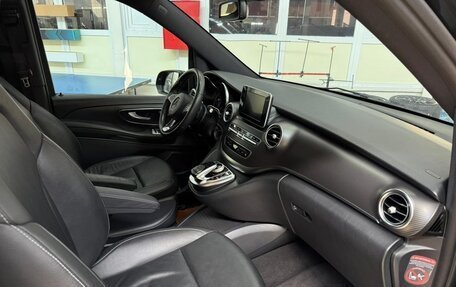 Mercedes-Benz V-Класс, 2018 год, 4 250 000 рублей, 6 фотография