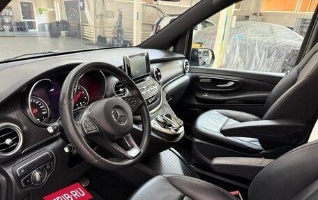 Mercedes-Benz V-Класс, 2018 год, 4 250 000 рублей, 5 фотография