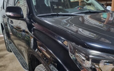 Toyota Land Cruiser Prado 150 рестайлинг 2, 2018 год, 5 750 000 рублей, 5 фотография