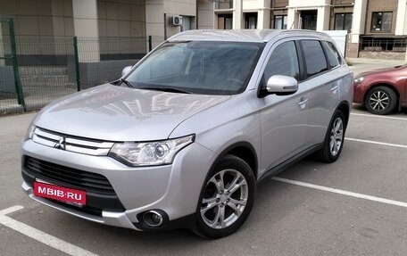 Mitsubishi Outlander III рестайлинг 3, 2014 год, 1 570 000 рублей, 1 фотография