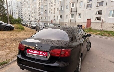 Volkswagen Jetta VI, 2012 год, 1 100 000 рублей, 3 фотография