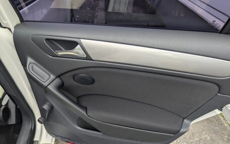 Volkswagen Golf VI, 2012 год, 725 000 рублей, 26 фотография