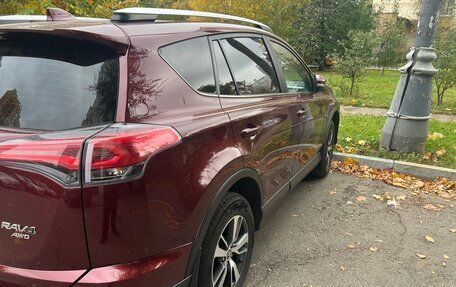 Toyota RAV4, 2017 год, 3 300 000 рублей, 5 фотография