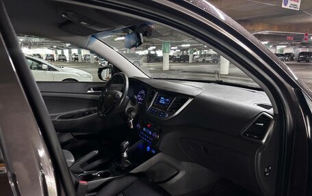 Hyundai Tucson III, 2018 год, 1 800 000 рублей, 5 фотография