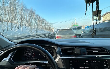 Volkswagen Tiguan II, 2018 год, 2 650 000 рублей, 3 фотография