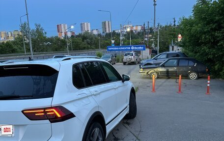 Volkswagen Tiguan II, 2018 год, 2 650 000 рублей, 5 фотография