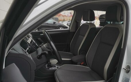 Volkswagen Tiguan II, 2019 год, 2 899 000 рублей, 10 фотография