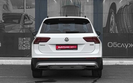 Volkswagen Tiguan II, 2019 год, 2 899 000 рублей, 4 фотография