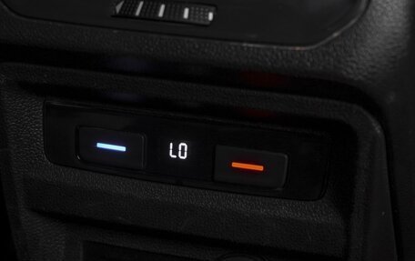 Volkswagen Tiguan II, 2019 год, 2 899 000 рублей, 18 фотография