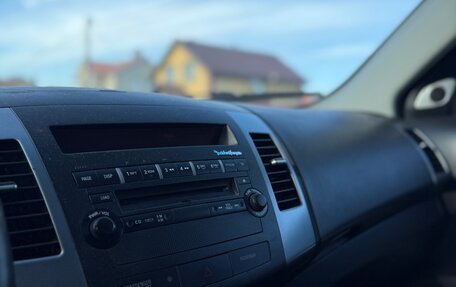 Mitsubishi Outlander III рестайлинг 3, 2008 год, 1 199 000 рублей, 10 фотография