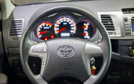 Toyota Hilux VII, 2015 год, 2 500 000 рублей, 14 фотография