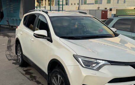 Toyota RAV4, 2017 год, 2 559 999 рублей, 5 фотография