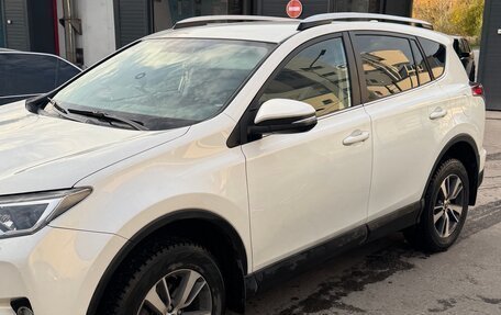 Toyota RAV4, 2017 год, 2 559 999 рублей, 3 фотография