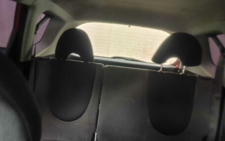 Honda Fit III, 2002 год, 250 000 рублей, 14 фотография