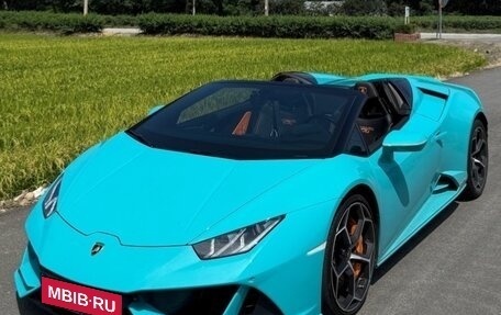 Lamborghini Huracán, 2020 год, 26 000 000 рублей, 2 фотография