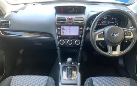 Subaru Forester, 2017 год, 1 590 000 рублей, 11 фотография